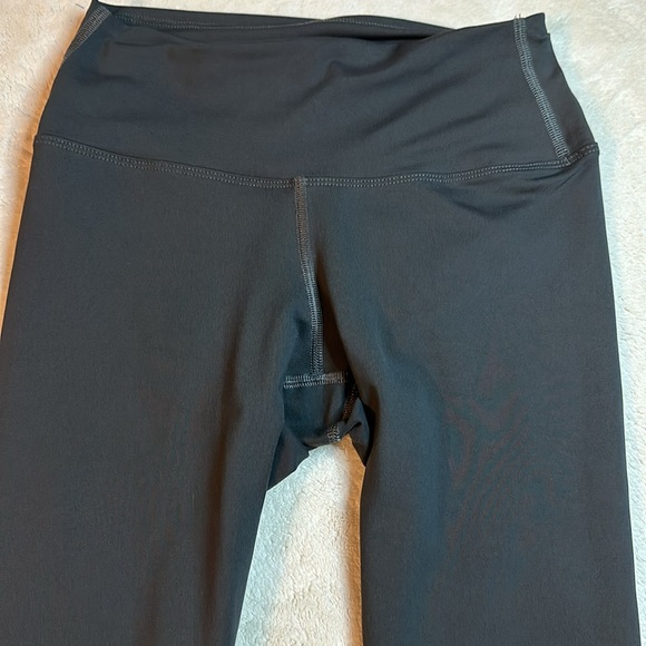 Nobull Women's High-Rise Matte Tight 21" Size S - Picture 3 of 10